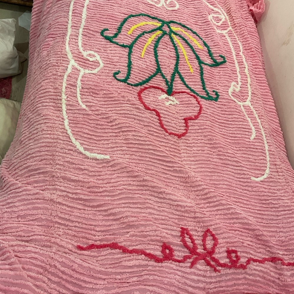 Pink Chenille Blanket Bedding Throw blanket cover 88 x 70 vintage cotton